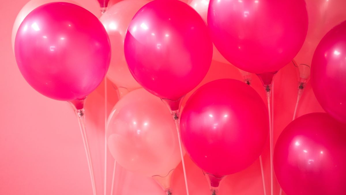 Gender reveal or baby shower